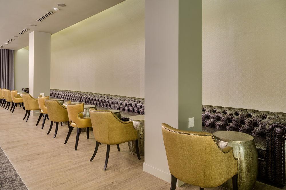 Protea Hotel Fire & Ice! By Marriott Pretoria Menlyn Экстерьер фото