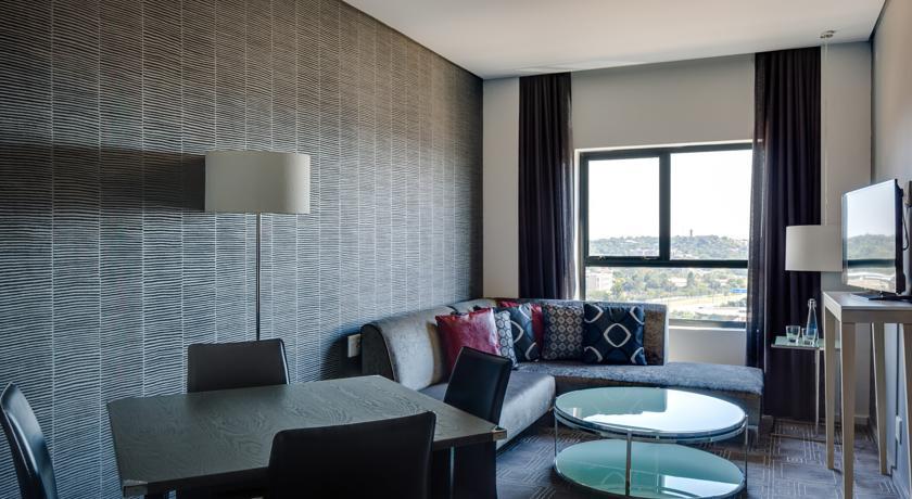 Protea Hotel Fire & Ice! By Marriott Pretoria Menlyn Экстерьер фото