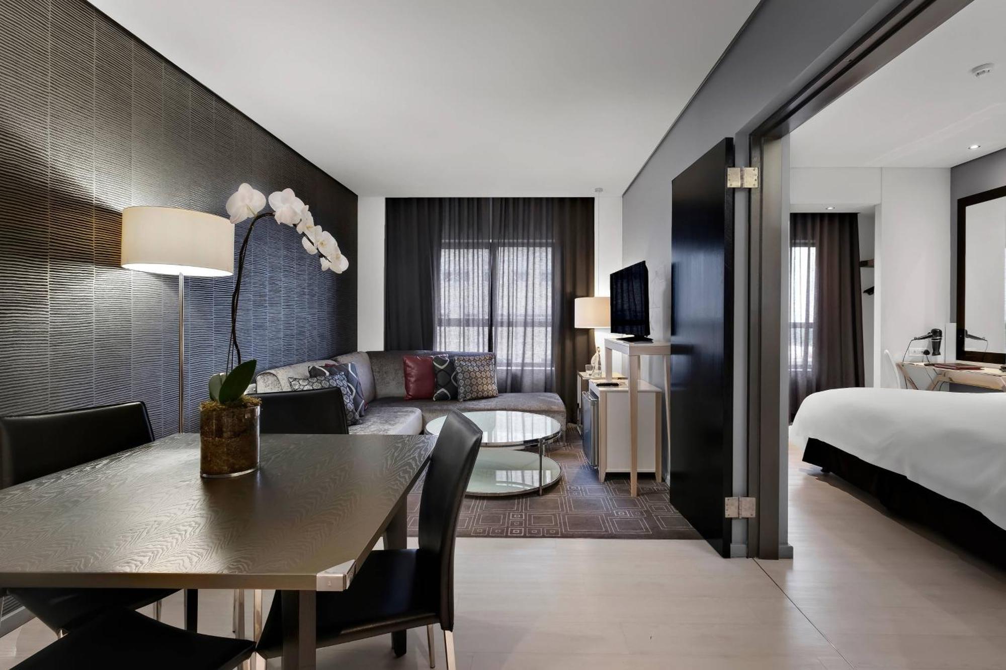 Protea Hotel Fire & Ice! By Marriott Pretoria Menlyn Экстерьер фото